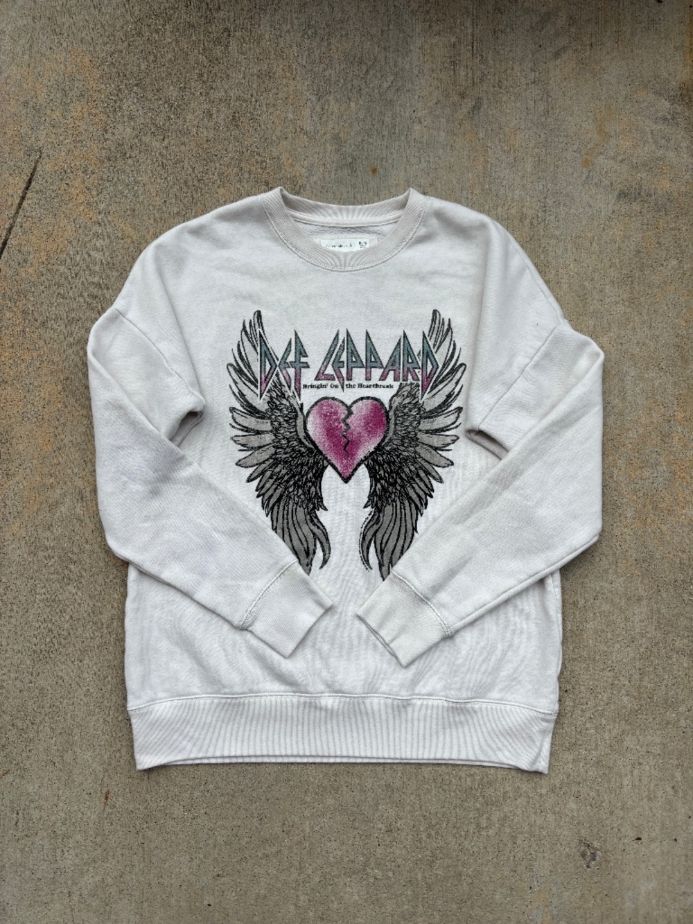 Abercrombie Kids Def Leppard Bringin On The Heartbreak Crewneck 15/16